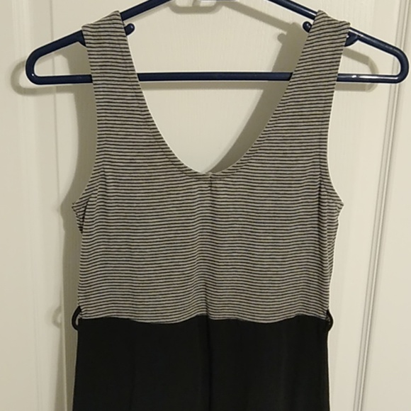 Dress - Picture 6 of 7